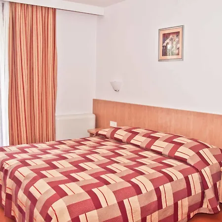 San Marino ホテル