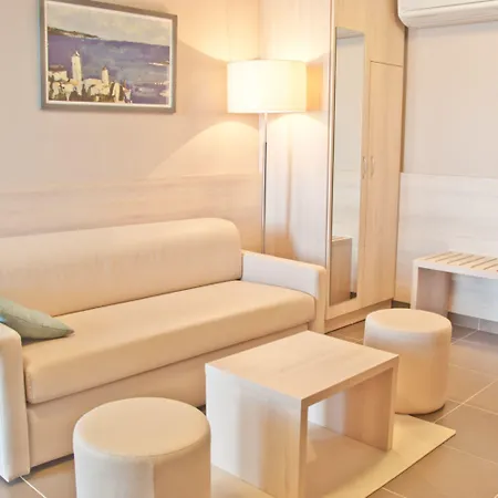 호텔 San Marino 로파르